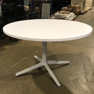 RENT Rd white table TB4-006