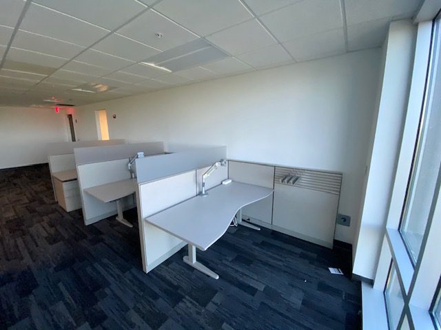 Healthcare Provider — Comprehensive Workspace Furnishing