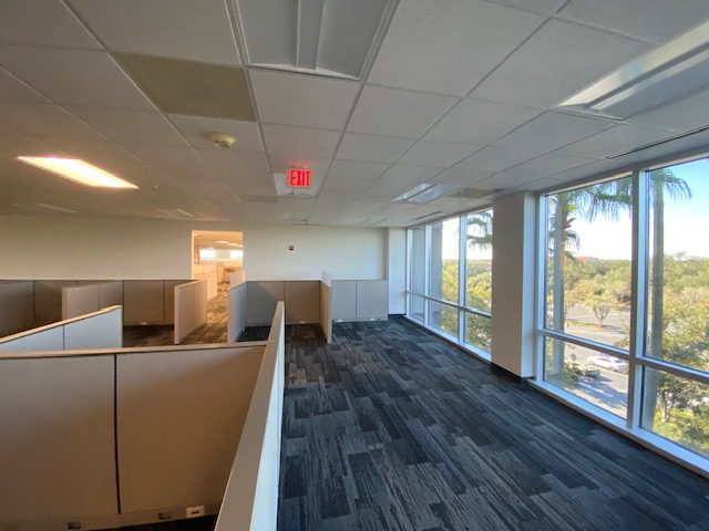 Healthcare Provider — Comprehensive Workspace Furnishing